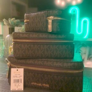 MK Travel Jet Pack Set